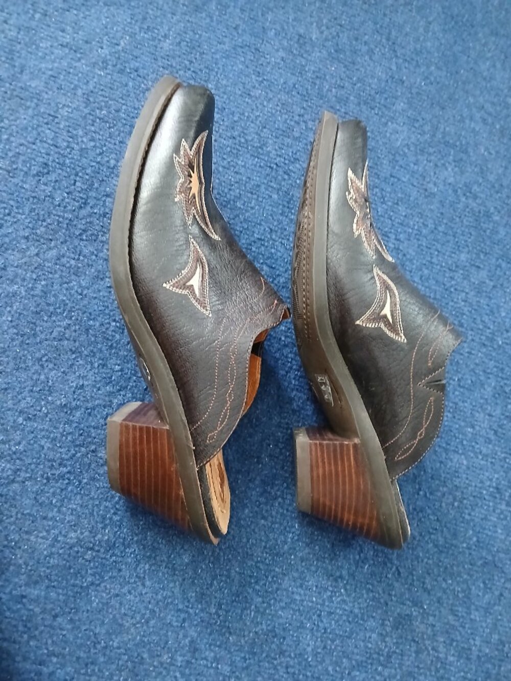 Ariat Women Dixon Western Mule Slip On Boots NWOB    6.5 - Picture 5 of 9